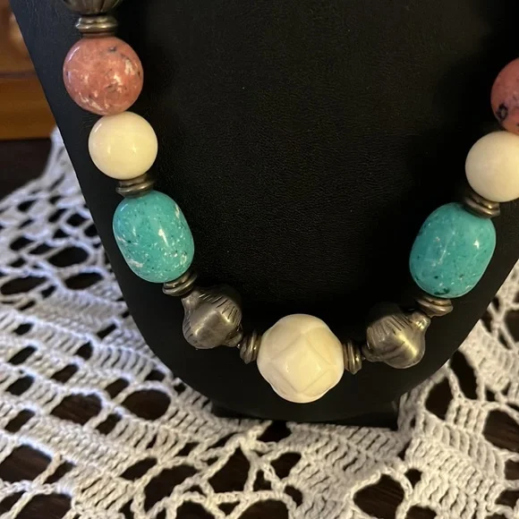 Pink, Blue, and White Beaded Necklace (1) - Picture 2 of 4